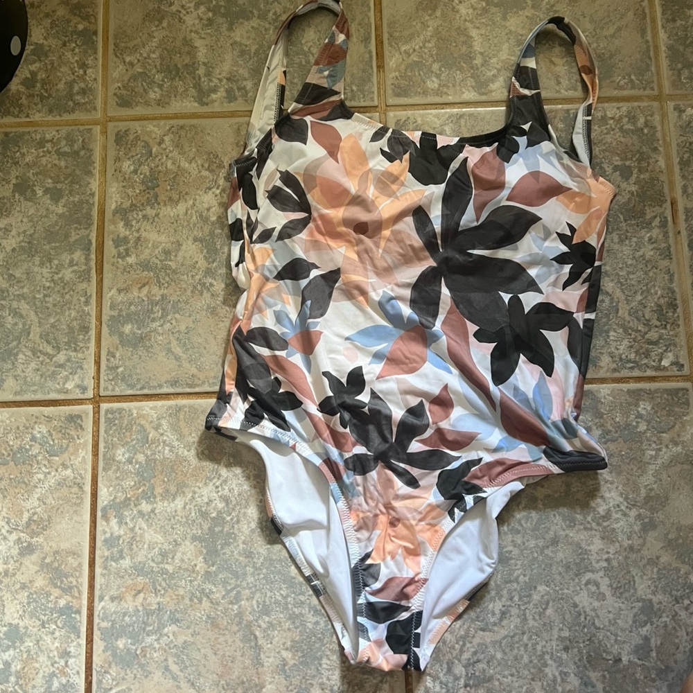 Ladies Quiksilver bathing suit